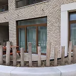 Huswell - Bright Apartment Near The Beach